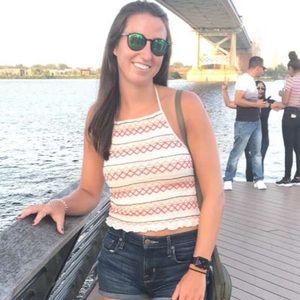 Meet your Posher, Lisa